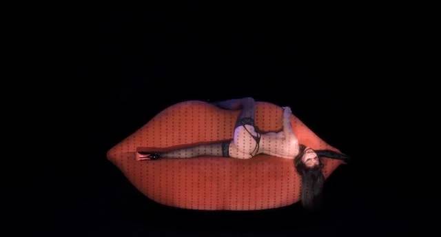 Feu: Crazy Horse Paris